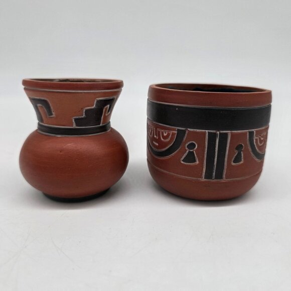 Set Of 2 Miniature Terracotta Clay Pots With Geometric & Tribal Maya Patterns - Picture 5 of 9